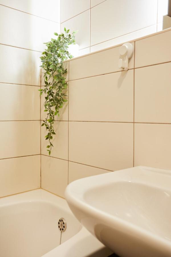 זאגרב Spacious 2Bdr Apartment Near Business District מראה חיצוני תמונה