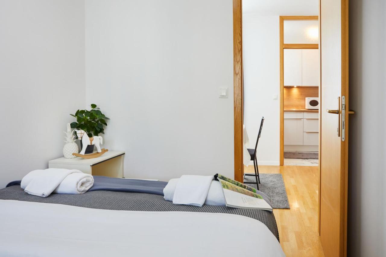 זאגרב Spacious 2Bdr Apartment Near Business District מראה חיצוני תמונה